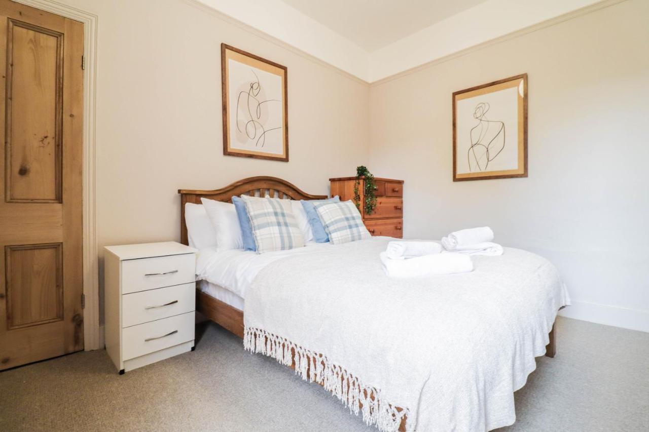 Stunning 5 Bed House In Clapham - Free Wifi! Ferienhaus London