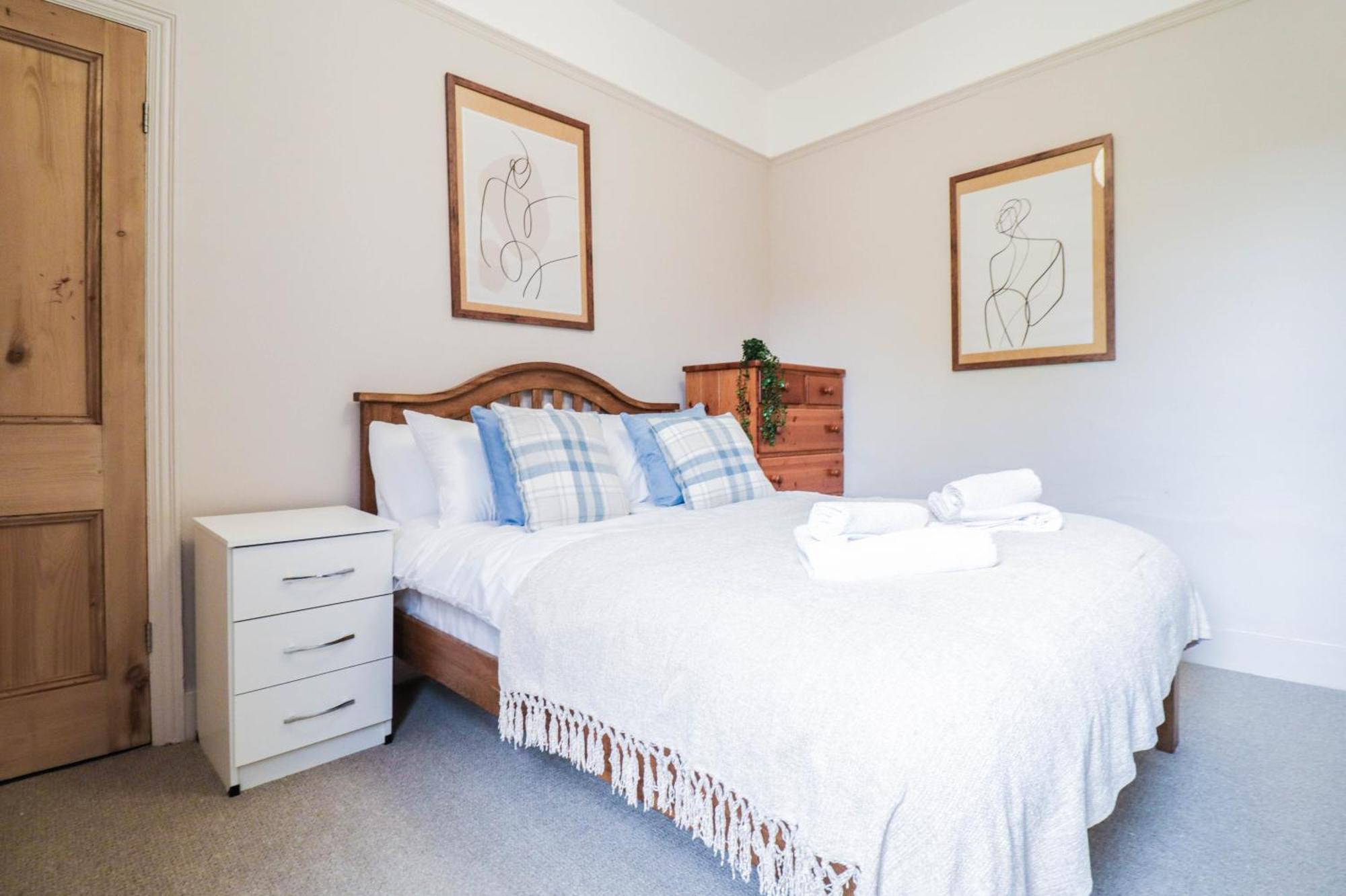 Ferienhaus Stunning 5 Bed House In Clapham - Free Wifi!