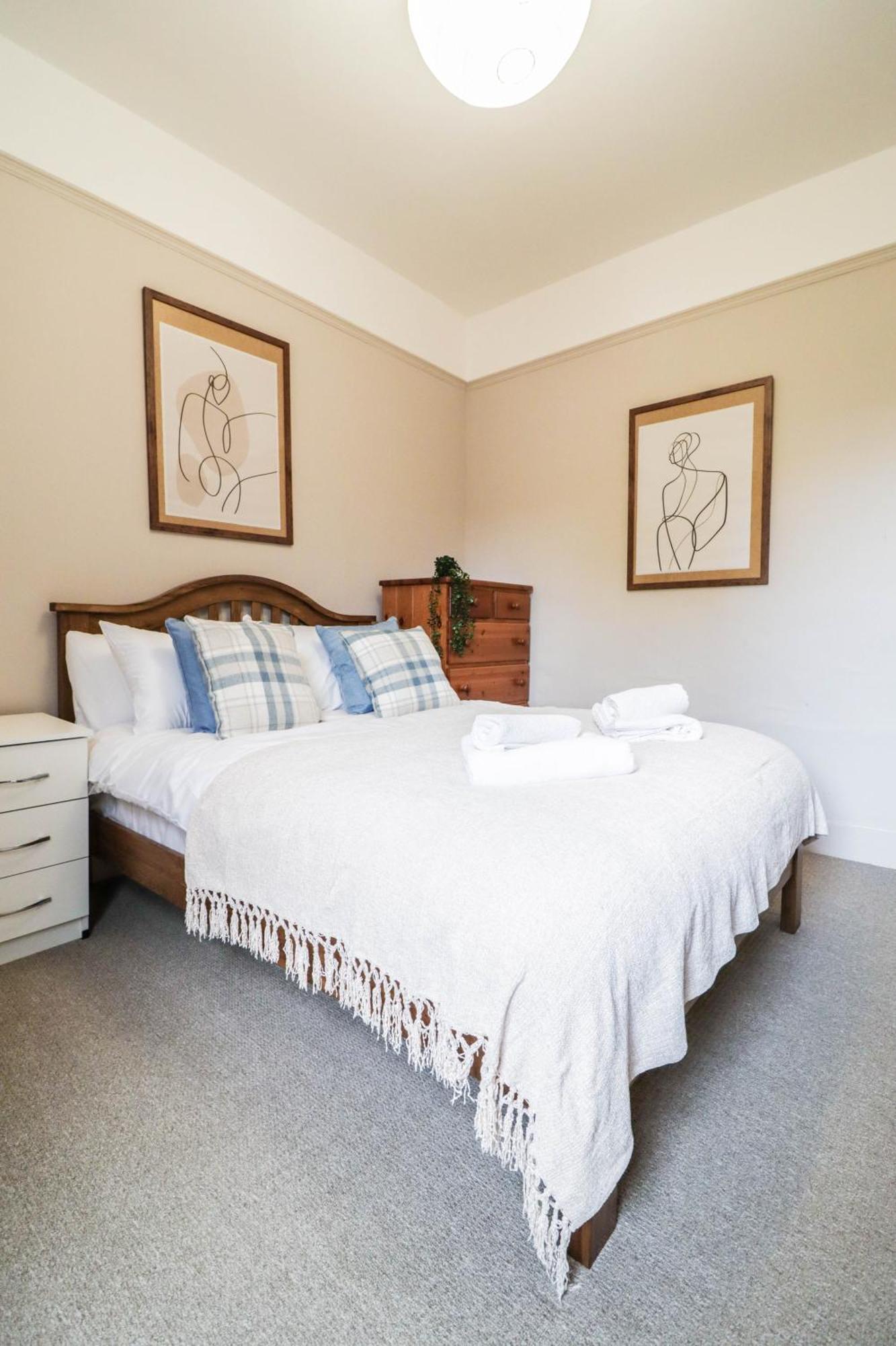 Ferienhaus Stunning 5 Bed House In Clapham - Free Wifi! London